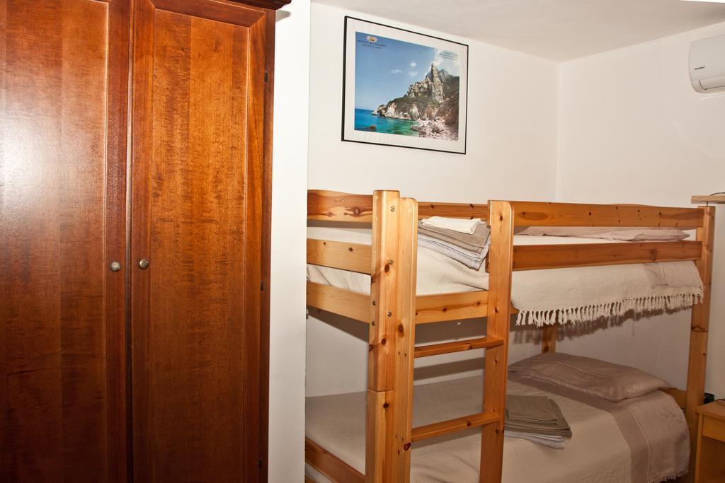 סנטה מריה נברזה B&B Villa Tancau חדר תמונה